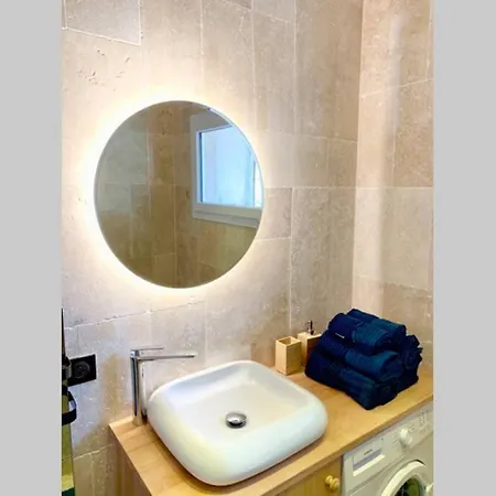 Apartment Studio Cosy Vieil - Renove - Climatise